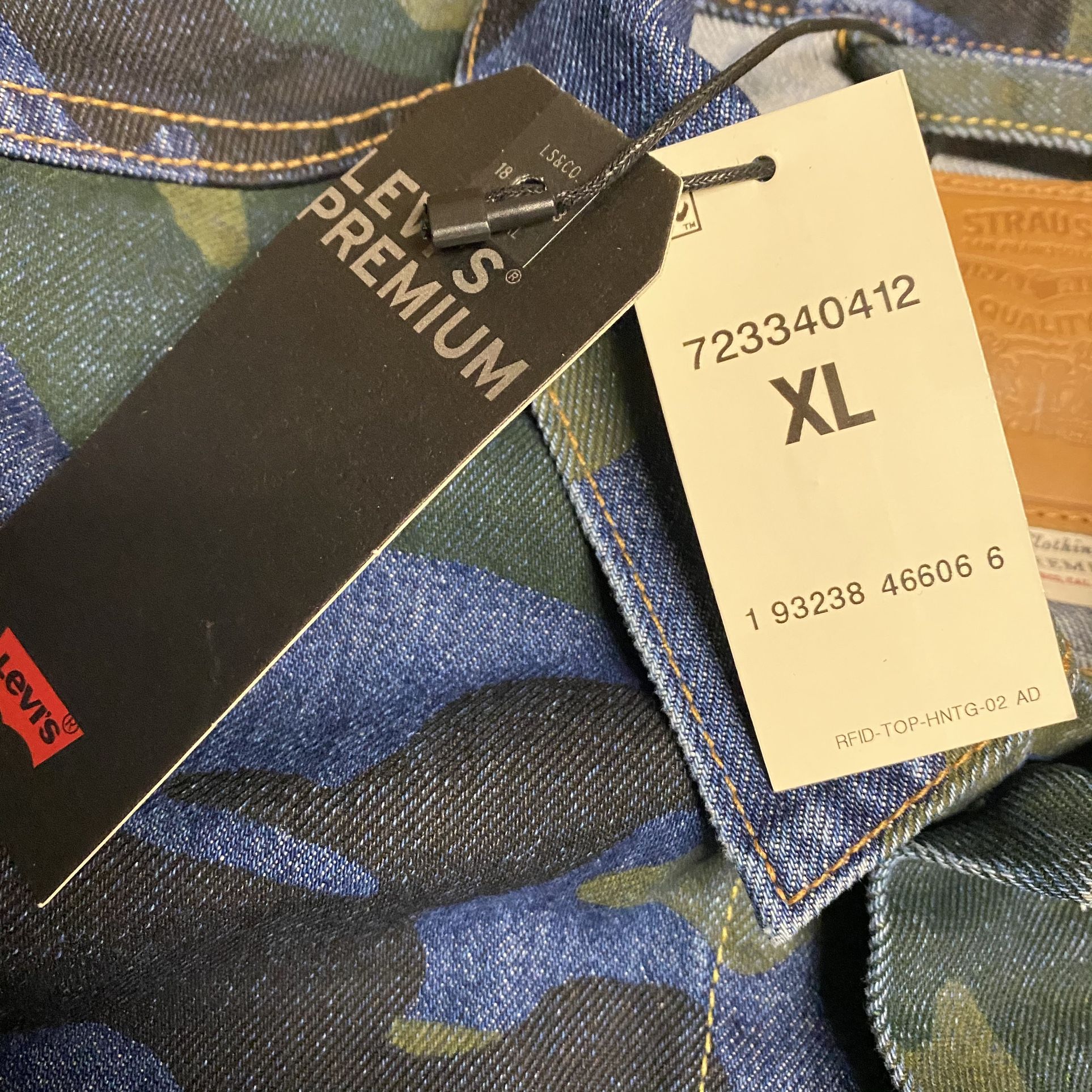 LEVI'S Mens Camo Trucker Jean XL Jacket 72334-0412 Hipster NWT