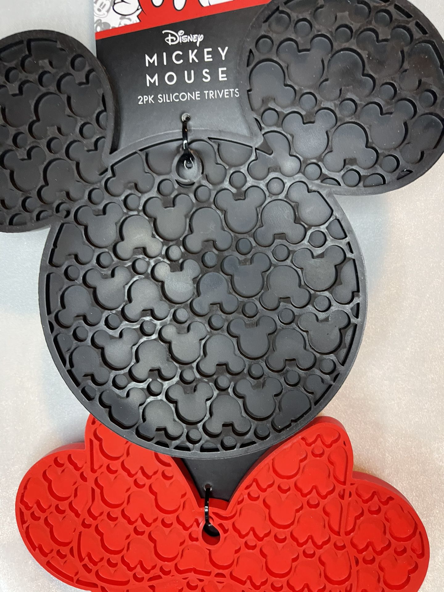 Disney Mickey Mouse 2pk Silicone Trivet Minnie Red 7.25x7.5in Mickey Black 8x7in