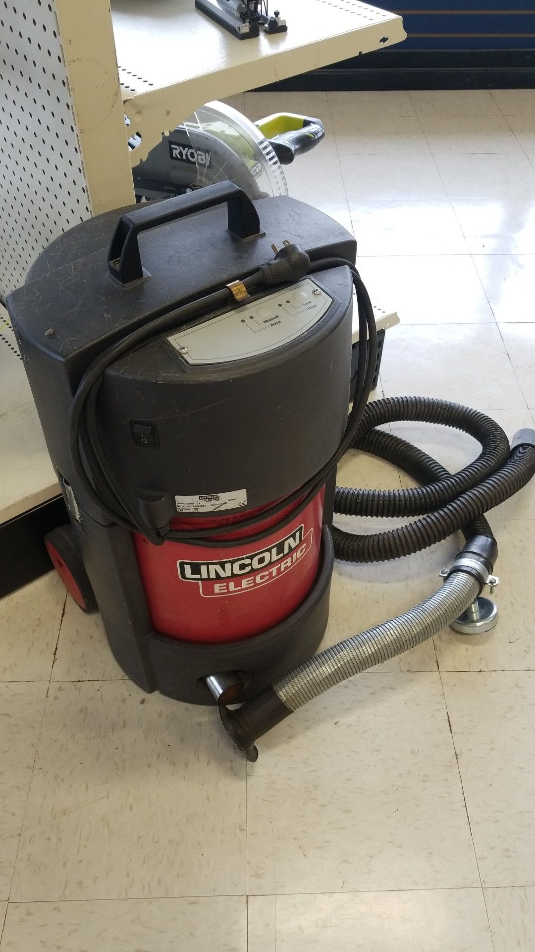 Lincoln Electric 120V Portable Fume Extractor (7844861) for Sale in WA OfferUp