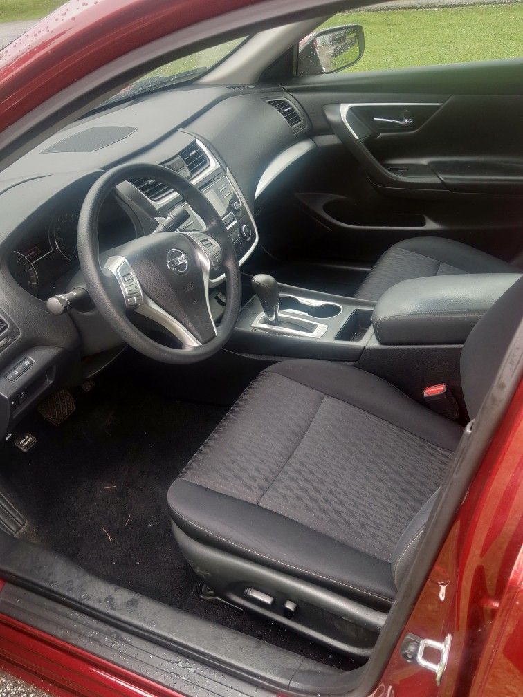 2017 Nissan Altima