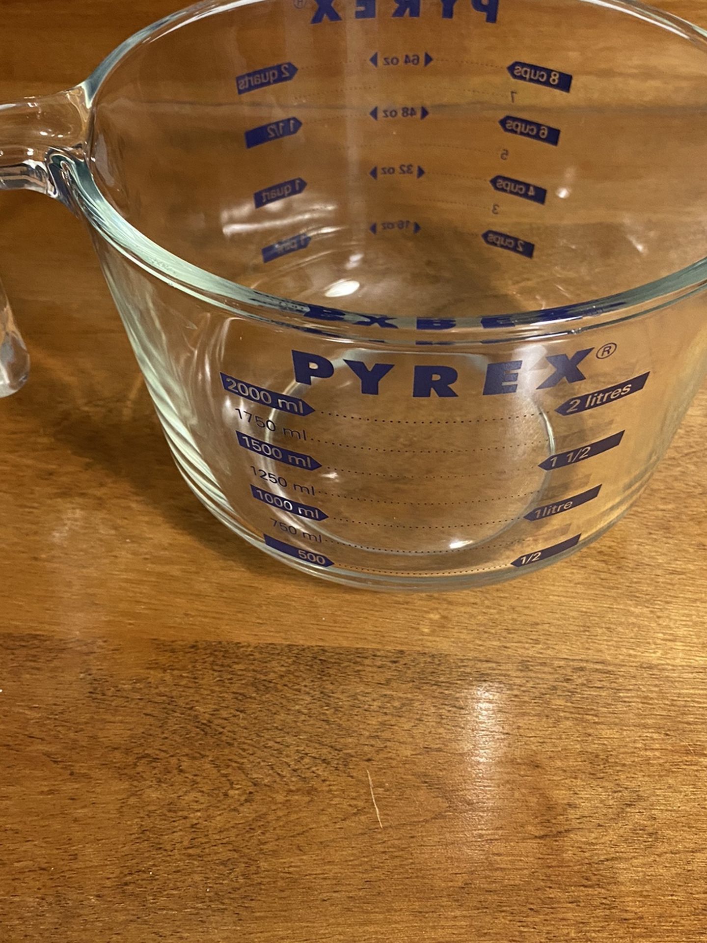 Vintage 8 Cup Pyrex Measuring Cup Bowl