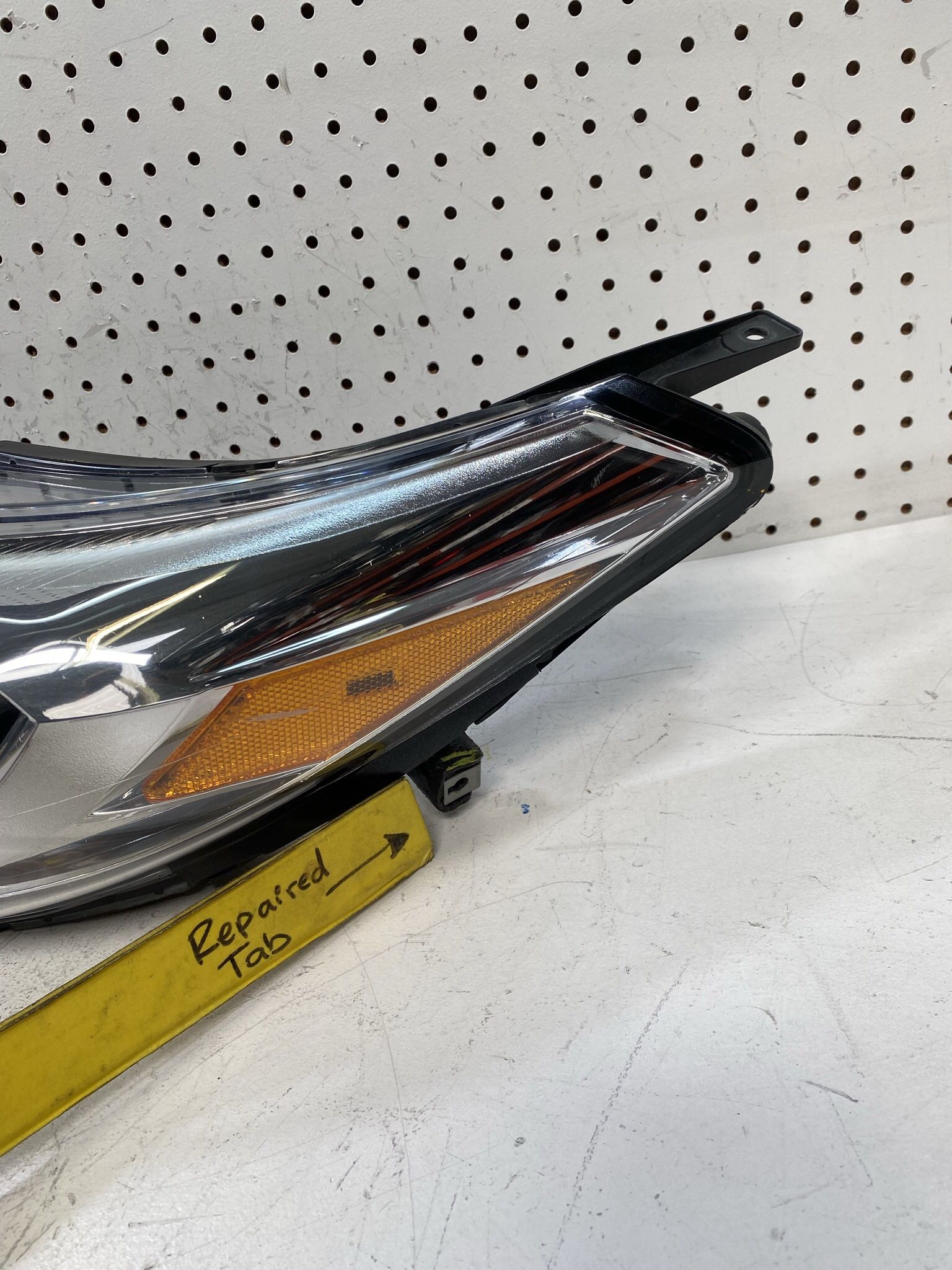2013 2016 TOYOTA AVALON LEFT SIDE HEADLIGHT LAMP OEM