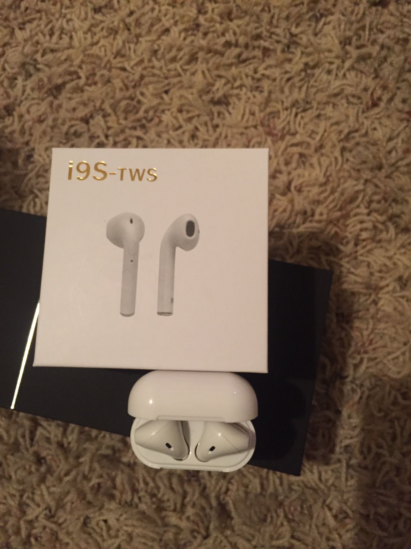 Bluetooth Earbuds / Audífonos Inalámbricos .
