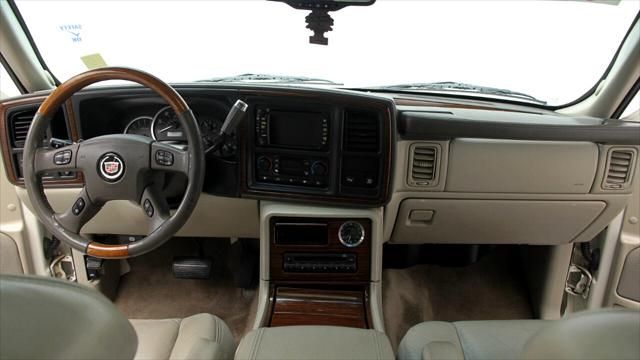 2004 Cadillac Escalade