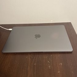 2018 MacBook Air( With Apple Care) Thumbnail