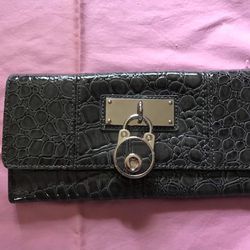 NY&C (NEW YORK & COMPANY) GRAY FAUX ALLIGATOR WALLET WITH FRONT LOCK DECORATIVE DETAIL ~ NEW WITH TAG Thumbnail
