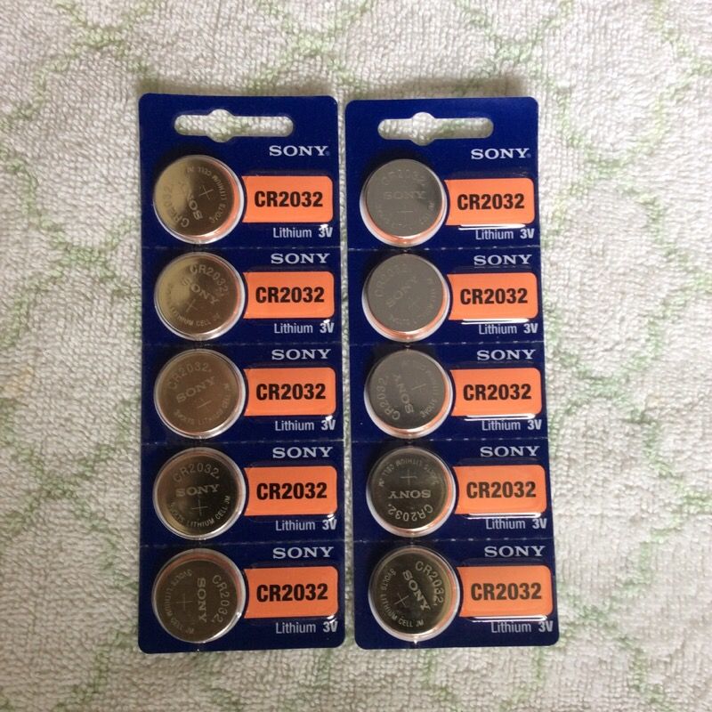 CR2030 lithium 3V (use by 2024)