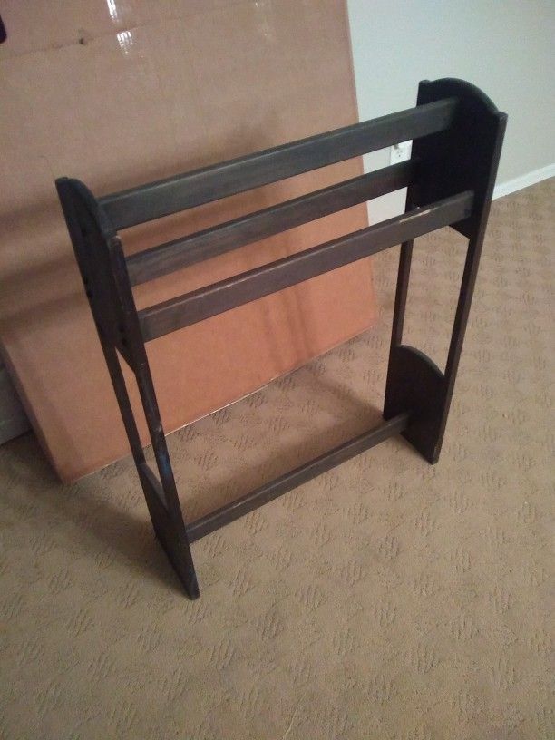 Throw Blanket Rack