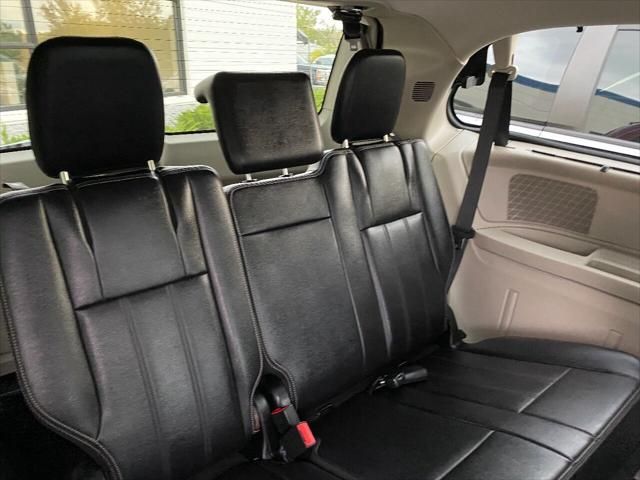 2013 Chrysler Town & Country