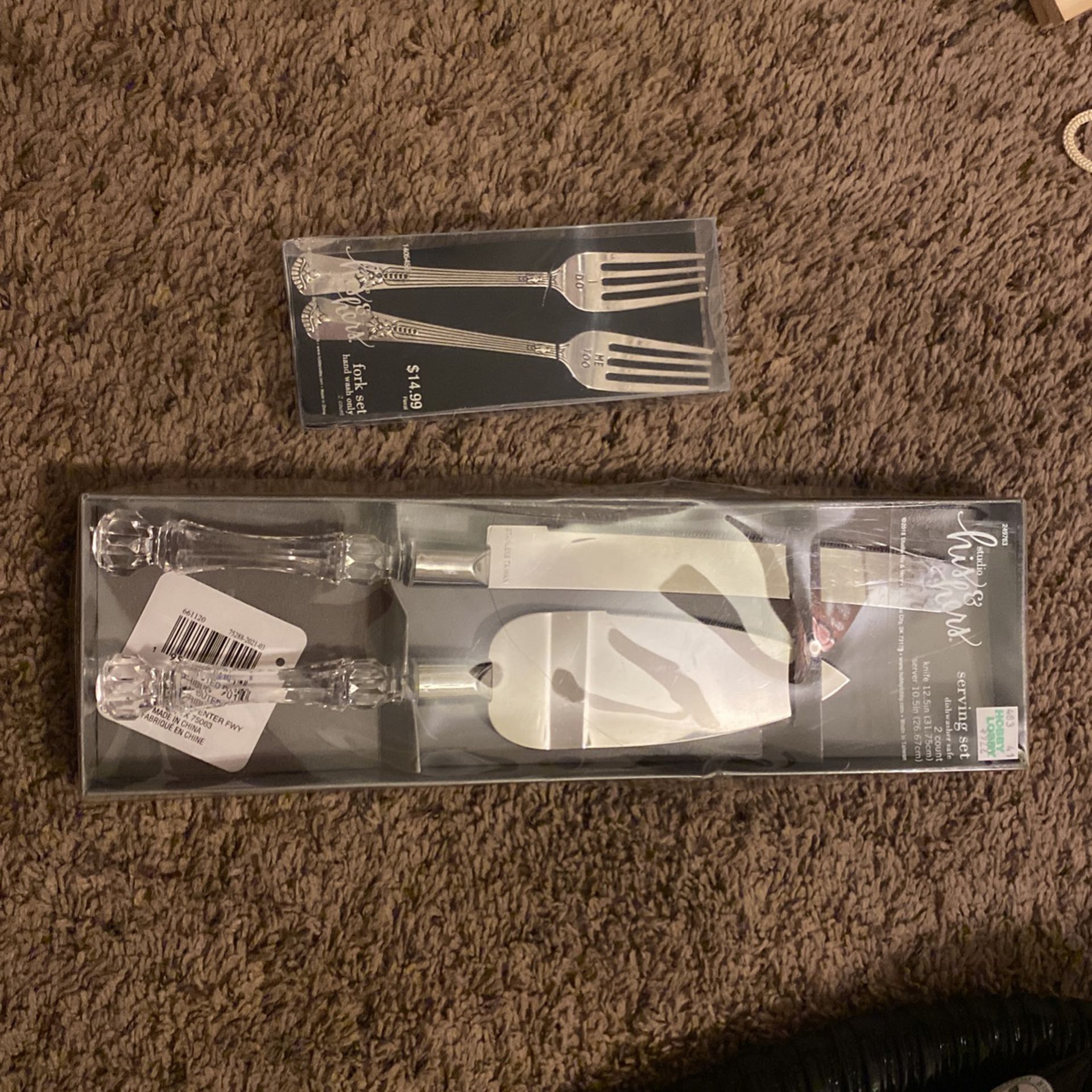 Wedding Cake Cutter And Forks 