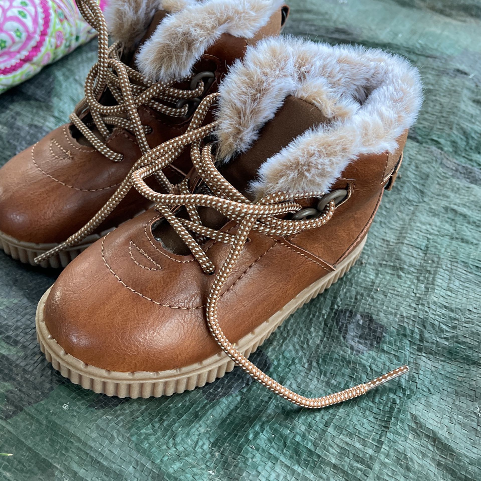 Shoes size 9 toddlers. Please Read Post.