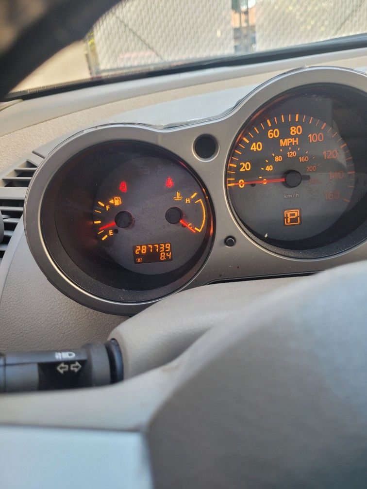 2004 Nissan Maxima