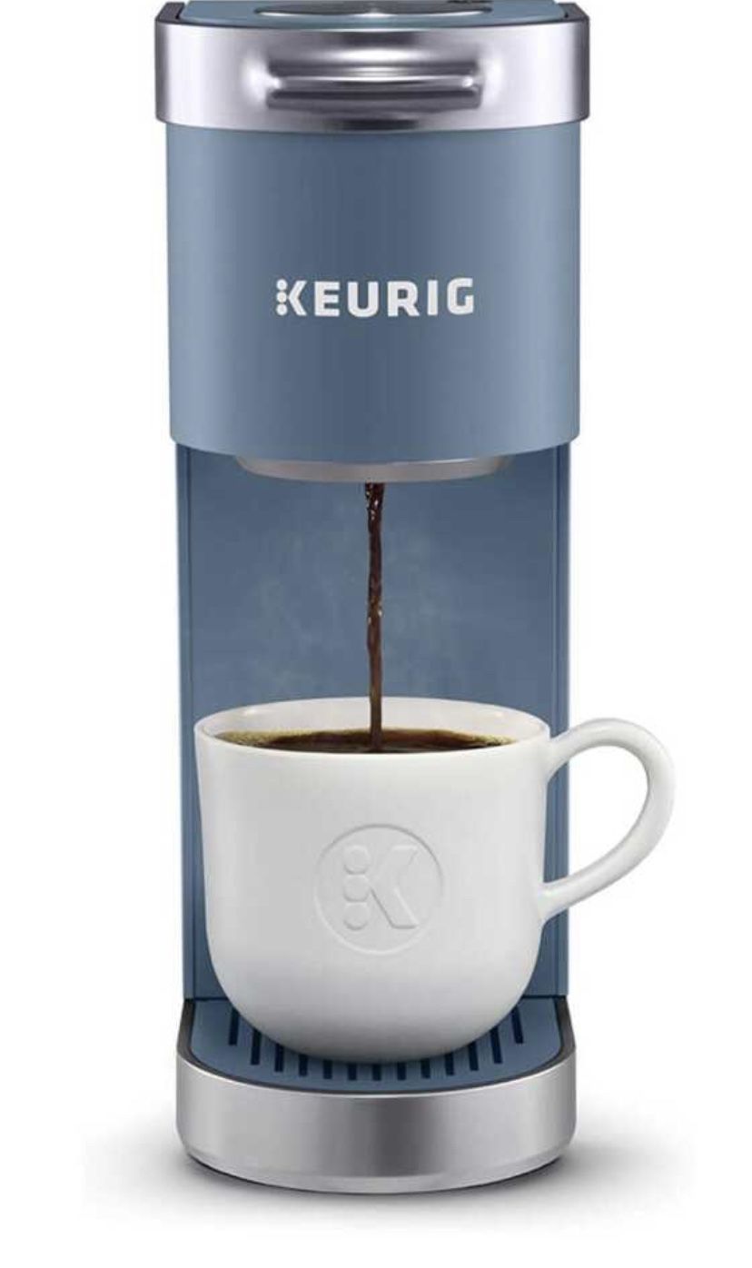 Keurig K-Mini Plus Coffee Maker, Single Serve K-Cup Pod Coffee Brewer, Comes With 6 to12 Oz Brew Size, K-Cup Pod Storage, and Travel Mug Friendly