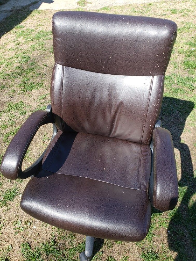 rolling chair