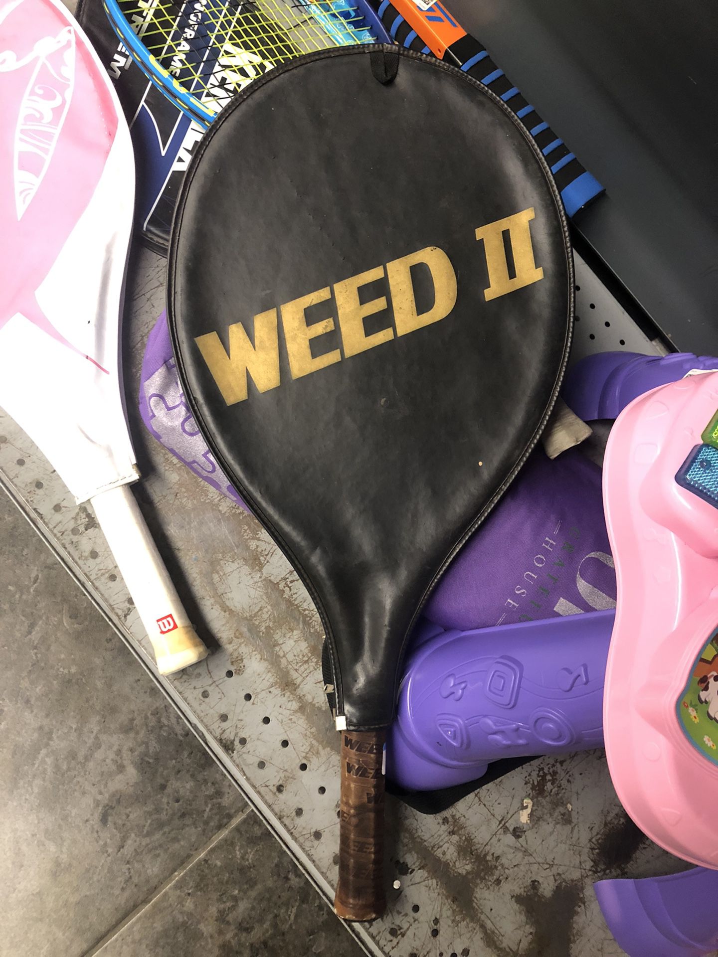Specialized tennis racket