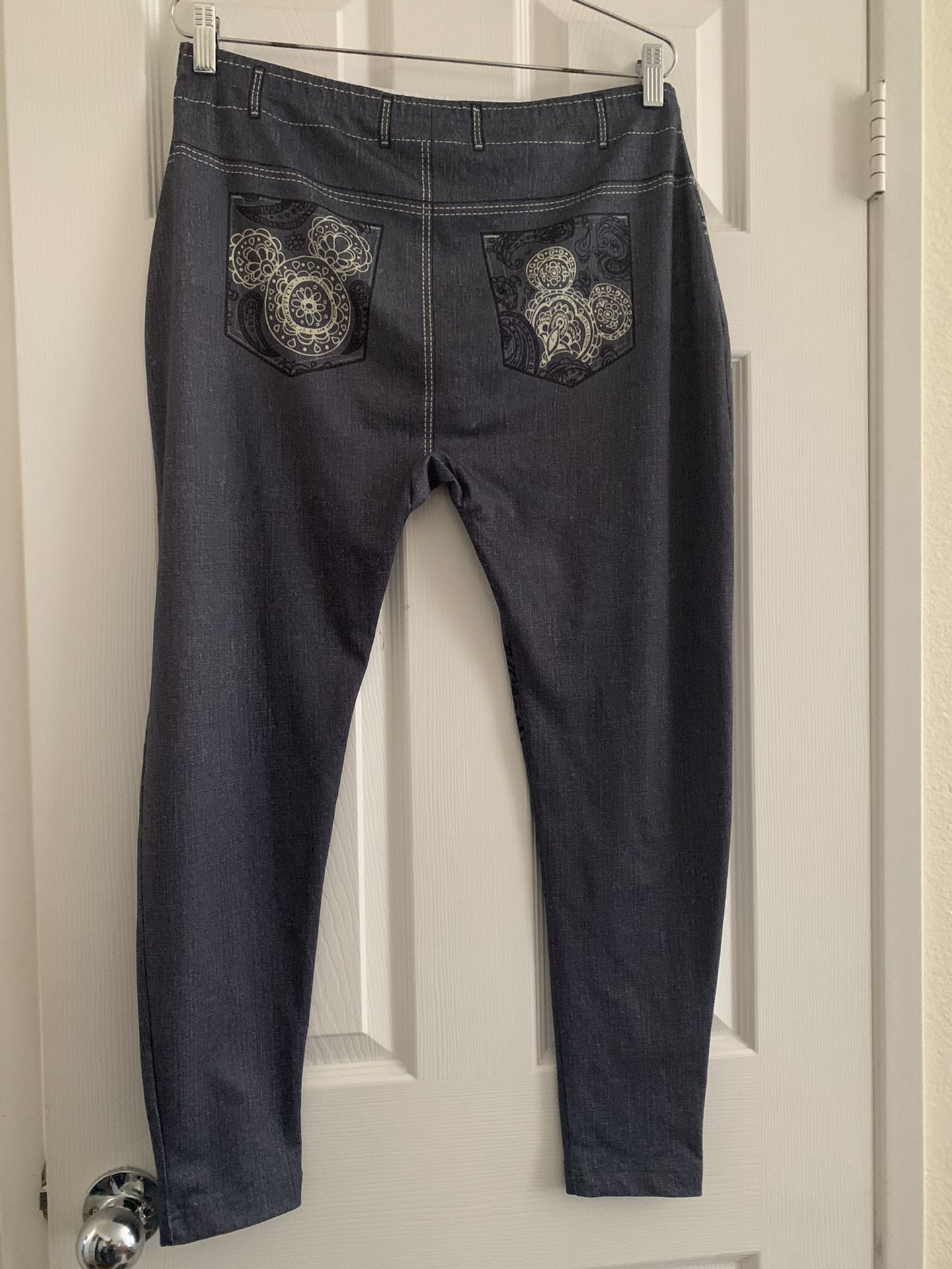 Leggings pants size L