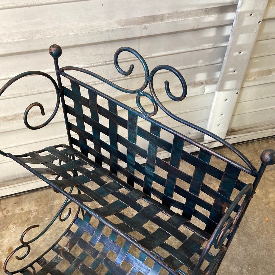 Metal Standing Cottage Magazine Rack Rustic