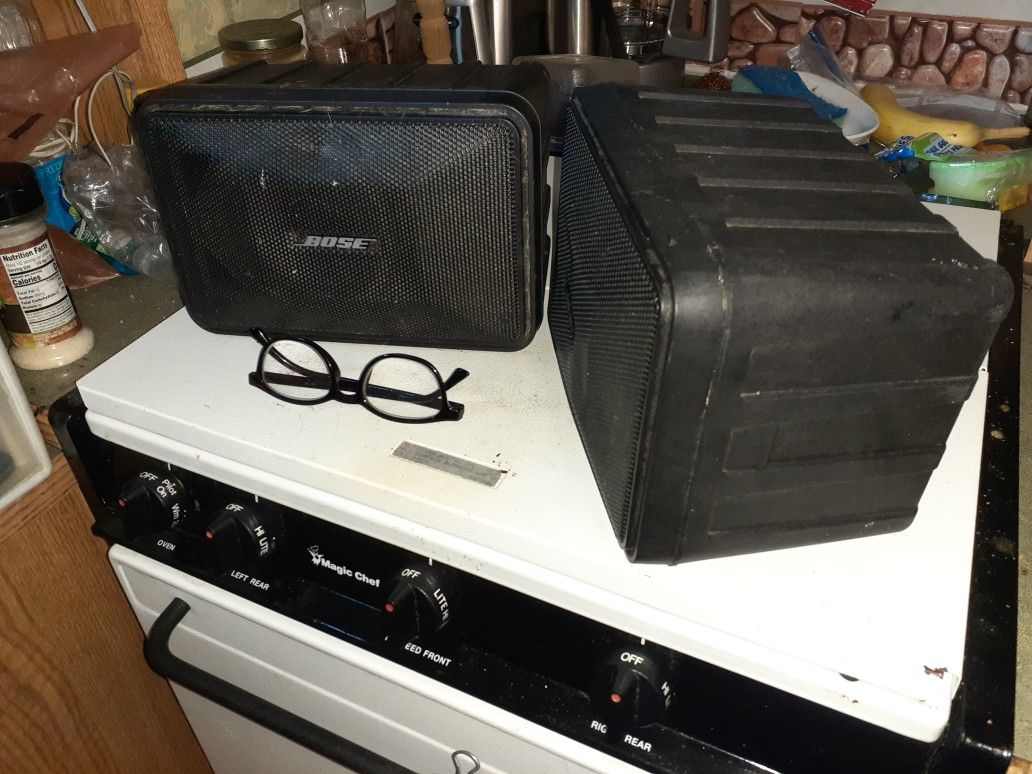BOSE MODEL 101 MUSIC MONITOR