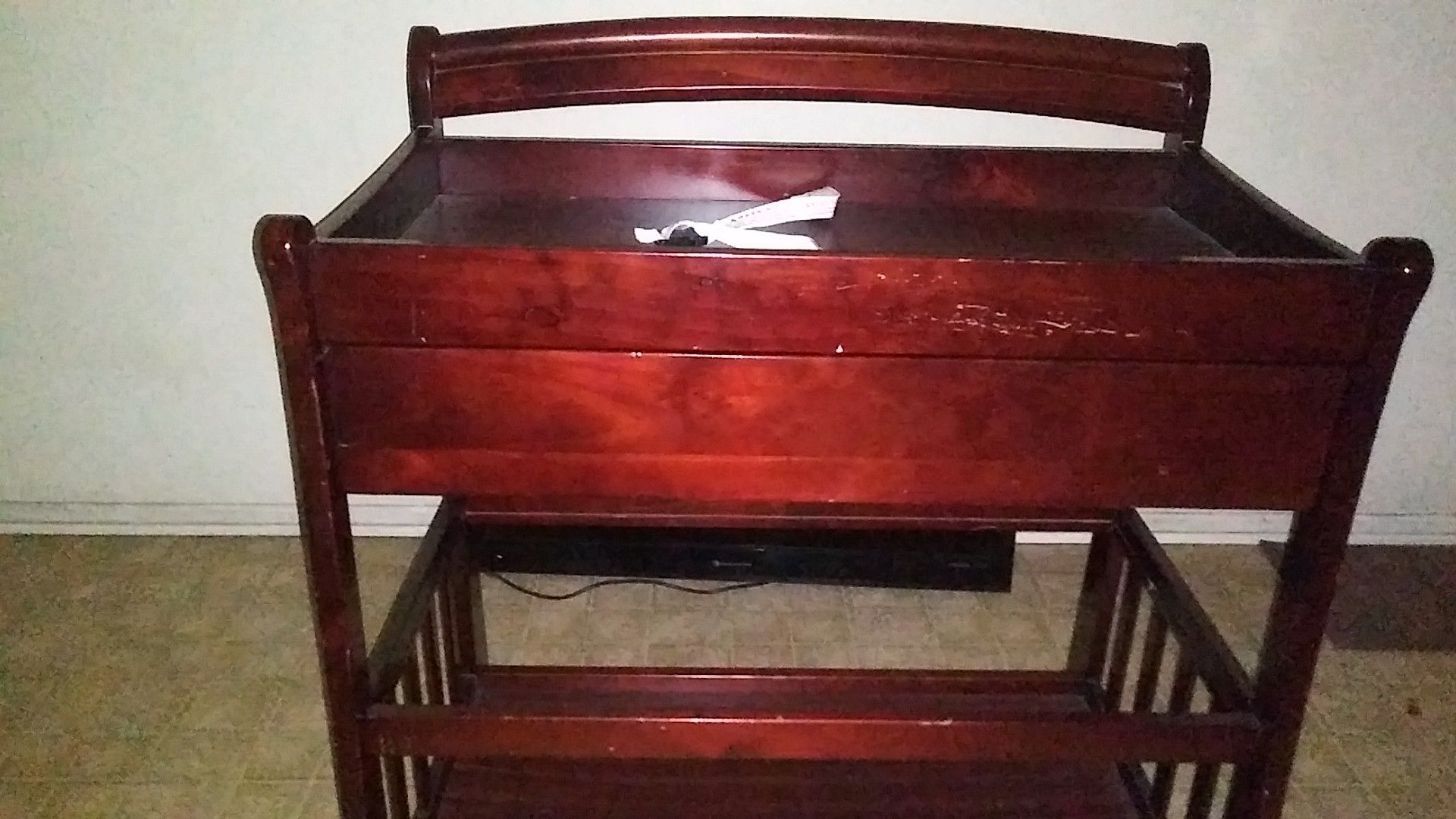 Baby changing table
