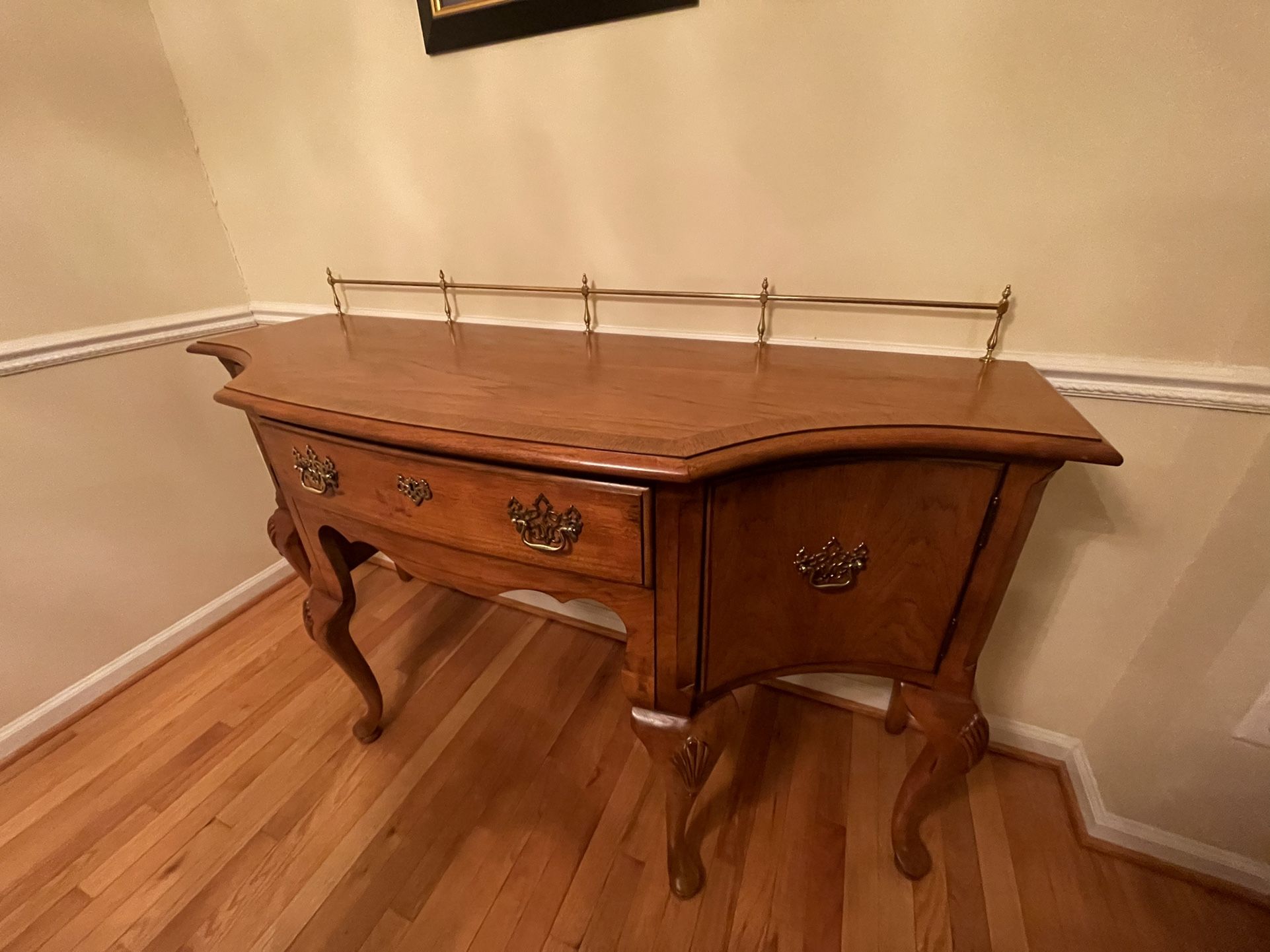 * Dining Room Set