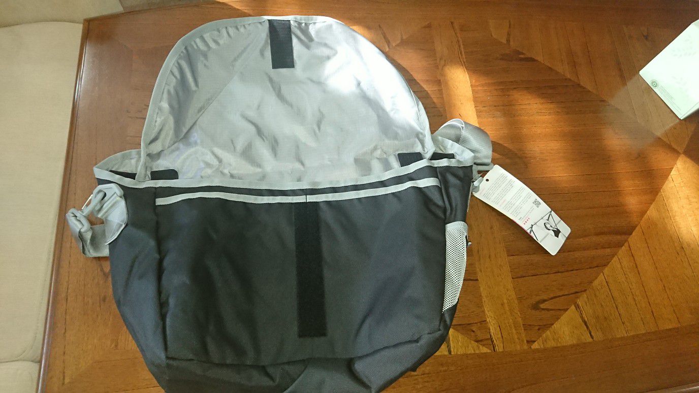 Fitmark Lifetime Athletic bag. Brand New, removable and adjustable strap;  more of pockets inside.  Water bottle pocket on outside side, Black Color. 