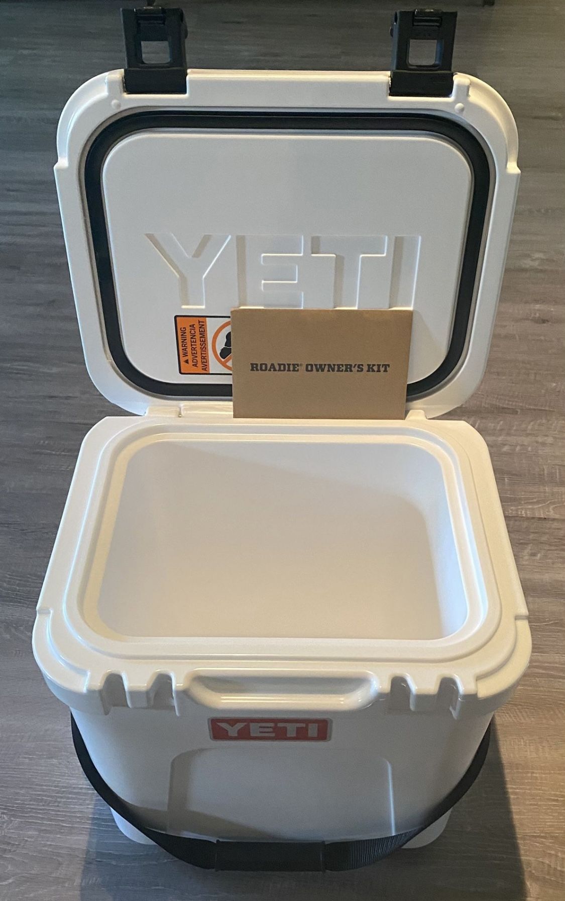 Yeti Roadie 24 Coca-Cola Cooler Limited Edition Brand New