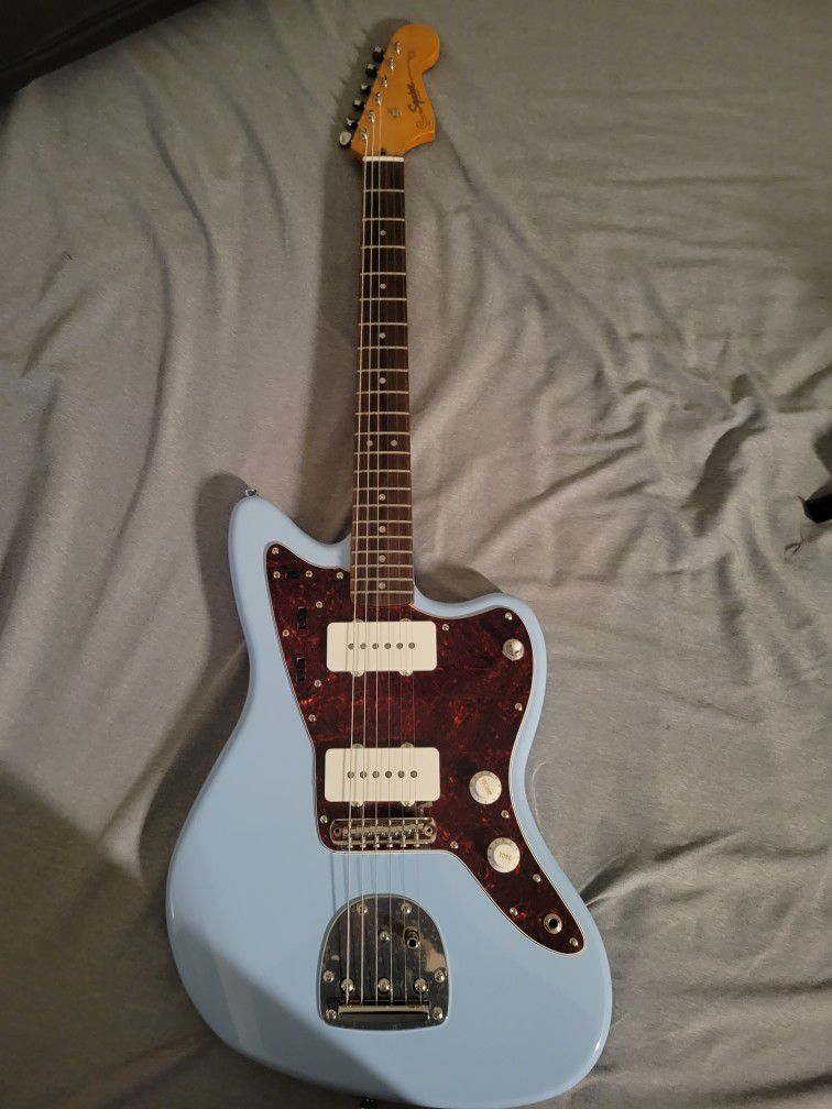 Squier Classic Vibe Jazzmaster. Like New Condition