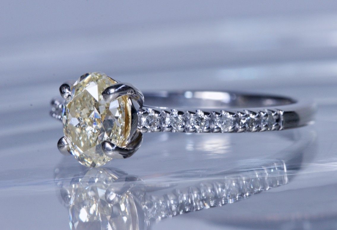 14K WG 1.02CT Natural FANCY INTENSE YELLOW Oval cut Diamond engagement ring Appraised $6400