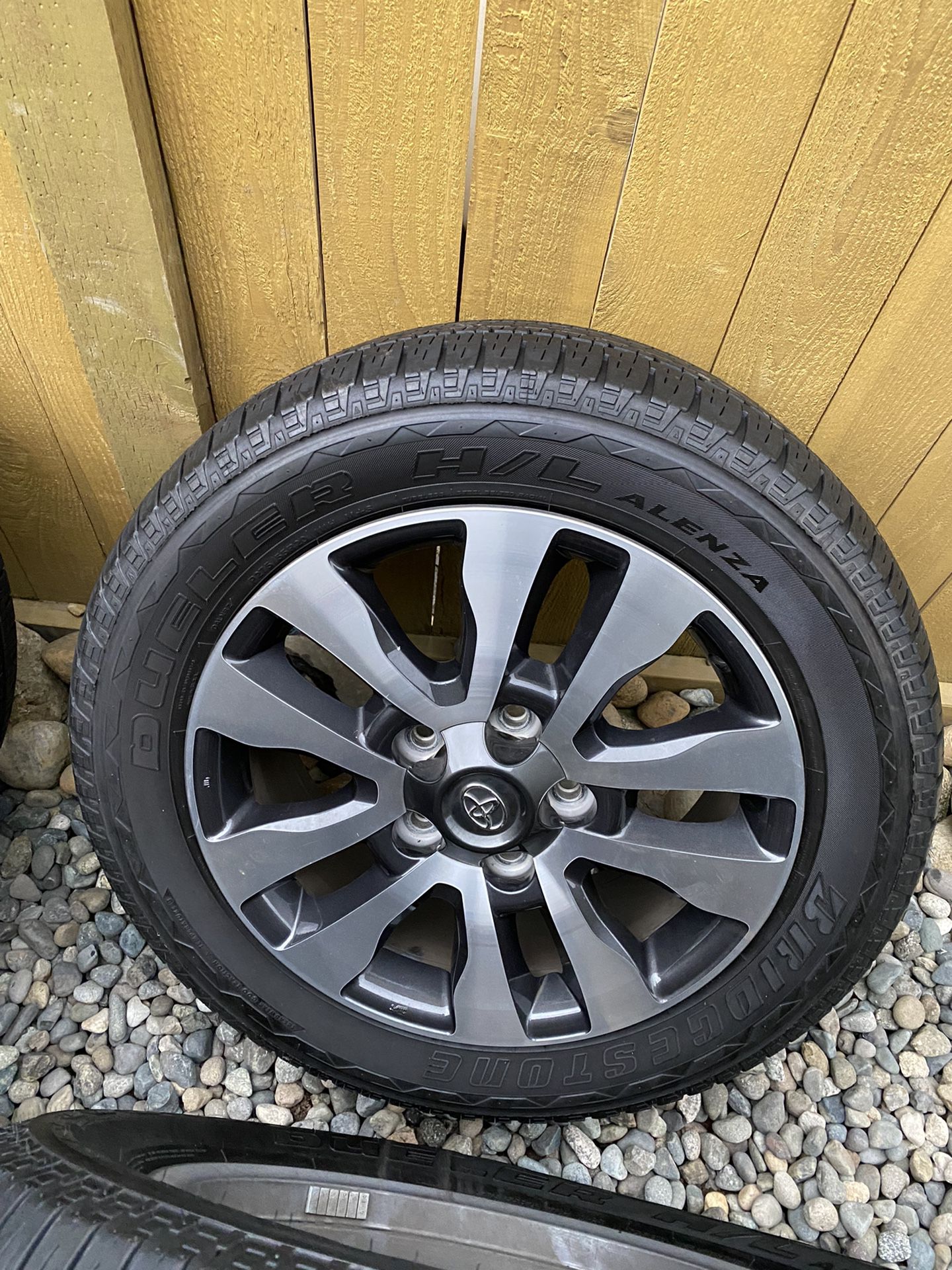 Tundra Wheel and Tires
