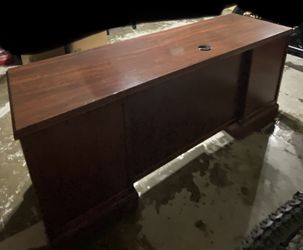 Wooden Desk Thumbnail
