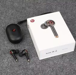 Beats Wireless Tour3 In Ear Sports Earphones Wireless Bluetooth Headphones for Smartphones with Charging Case Black & White Thumbnail