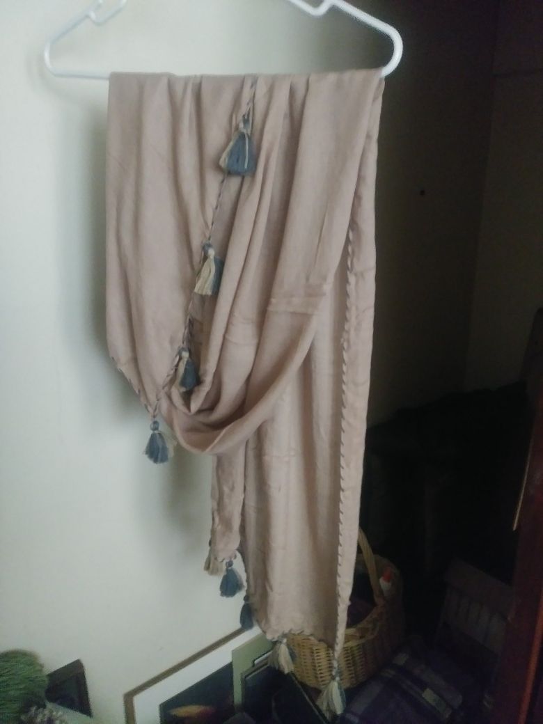 XL SCARF OR SHAWL