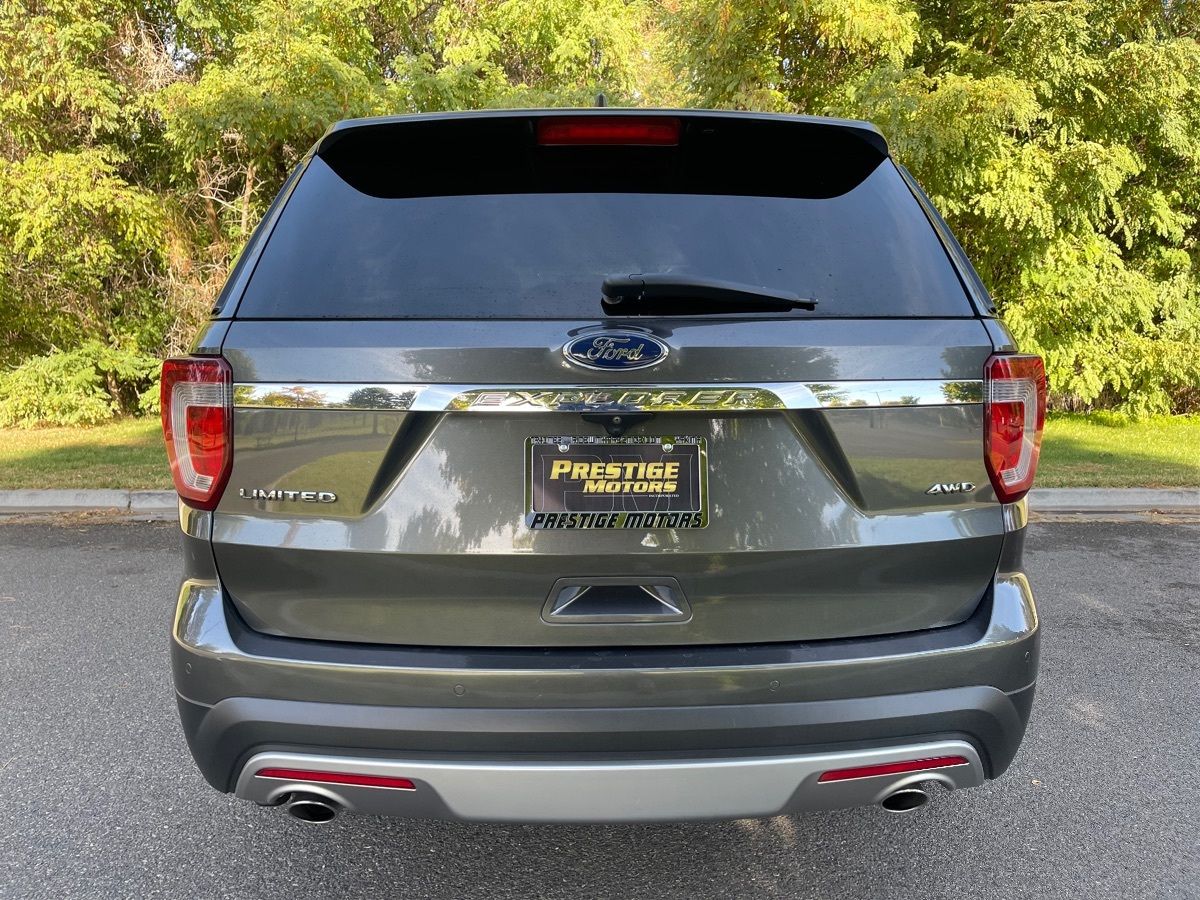 2017 Ford Explorer