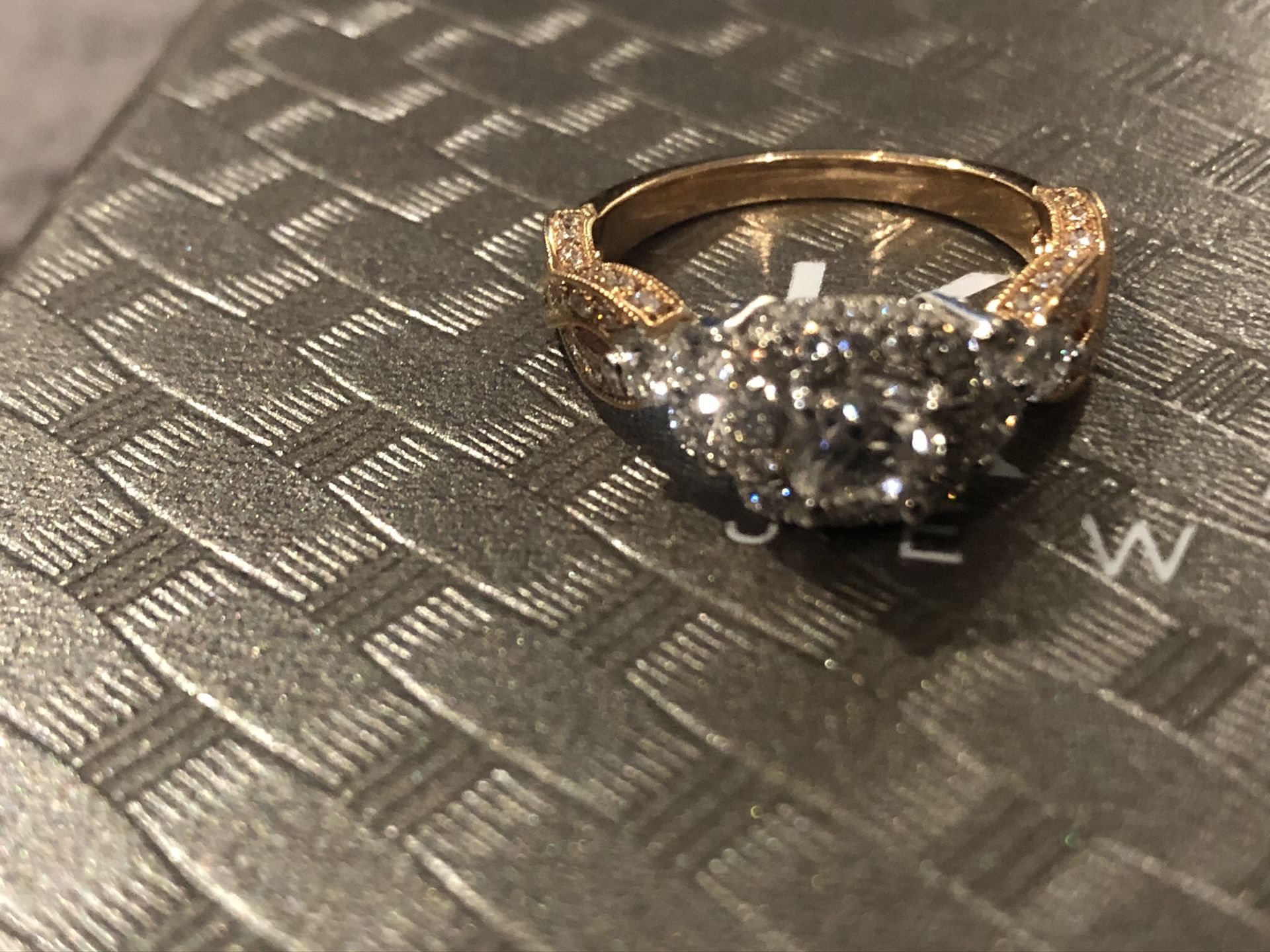 Neil Lane 14 Karat Engagement Ring With Wedding Band Size 6.5