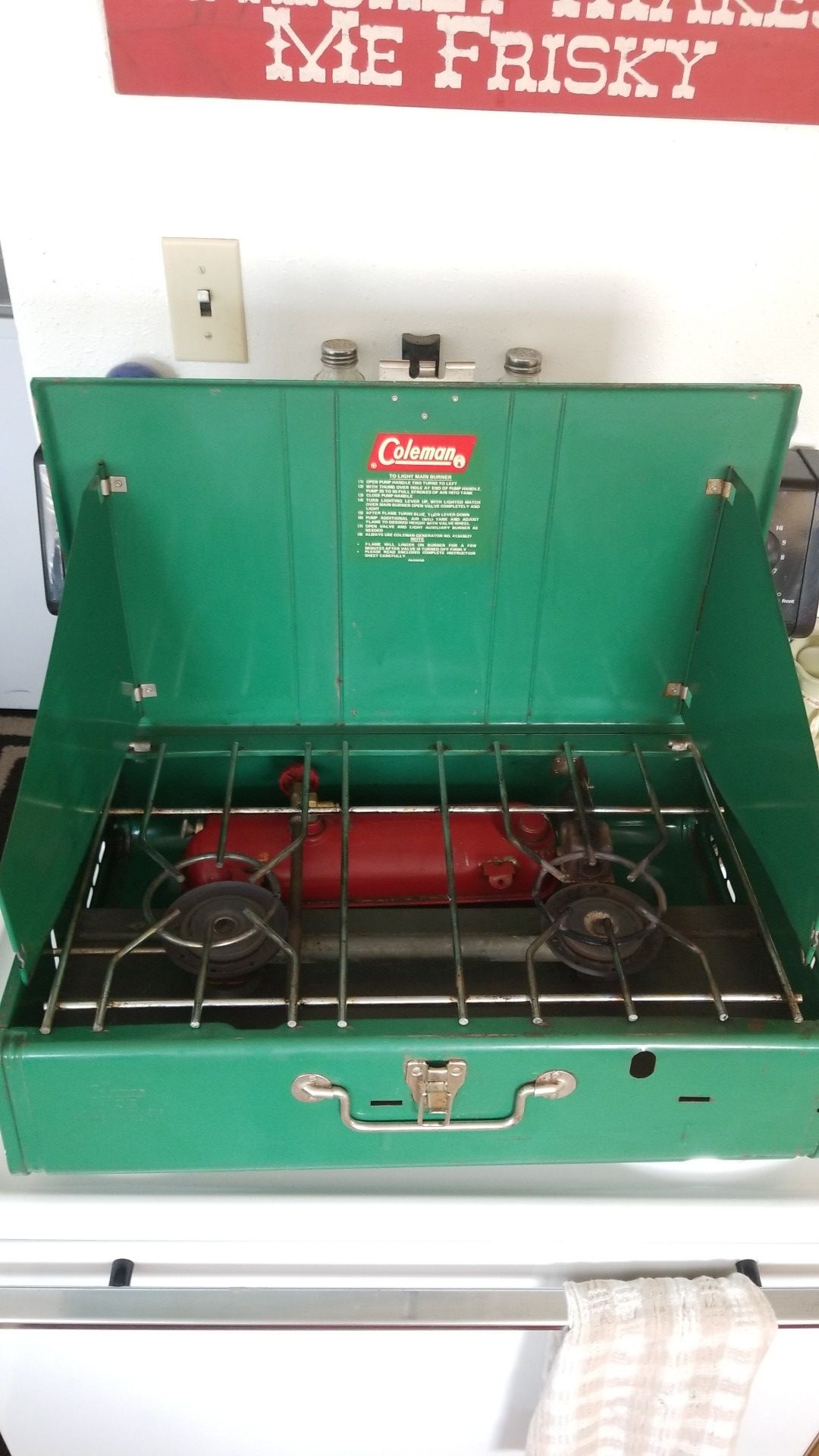 COLEMAN 413G VINTAGE CAMP STOVE!!! for Sale in Ruston, WA OfferUp