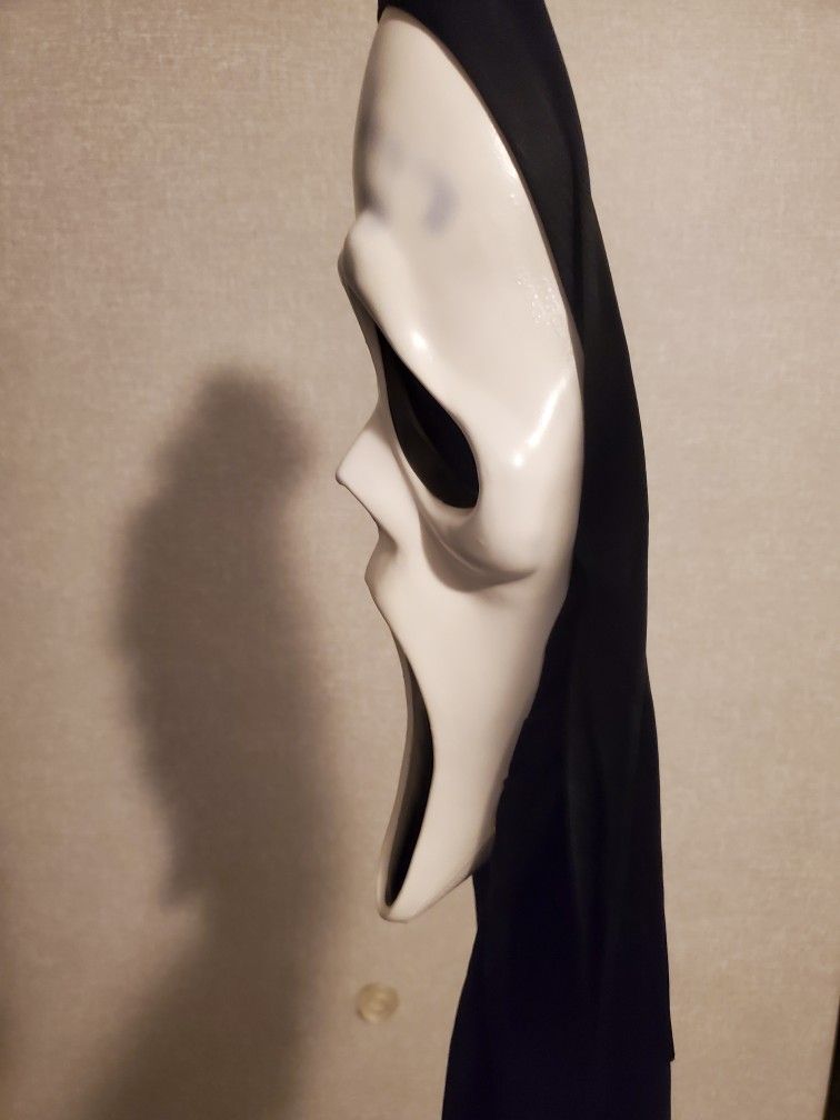 Scream Mask