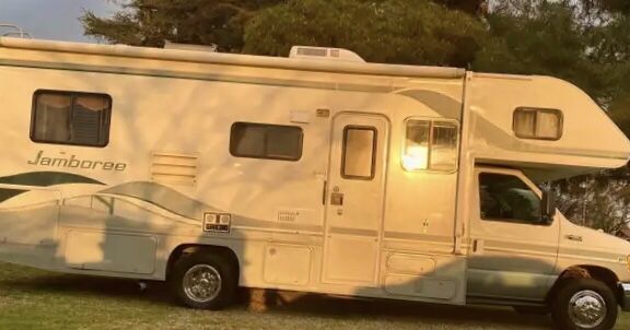 2000 Fleetwood Jamboree RV