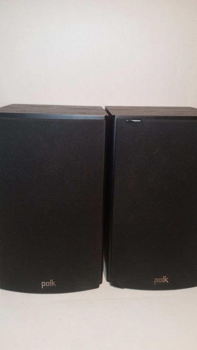 Polk T15 Mid-sub Bookshelf Speakers