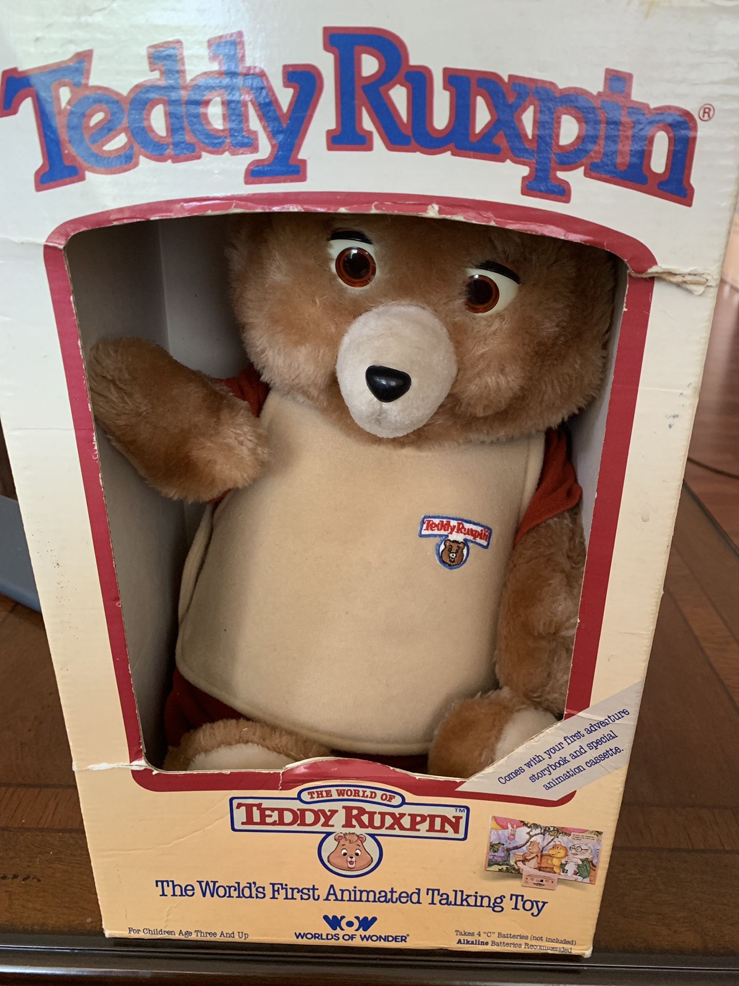Teddy Ruxpin first talking toy