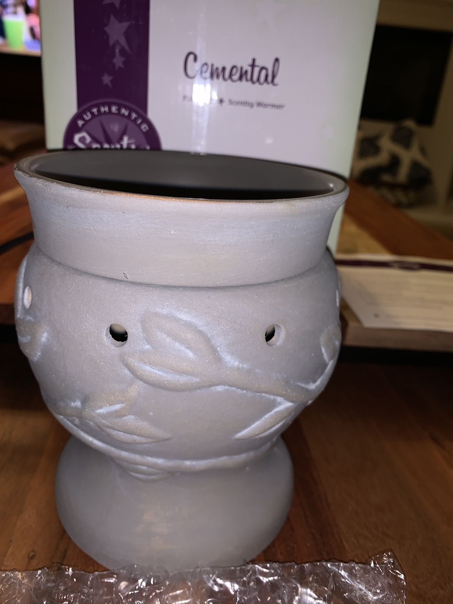 New !!!! Scentsy warmers
