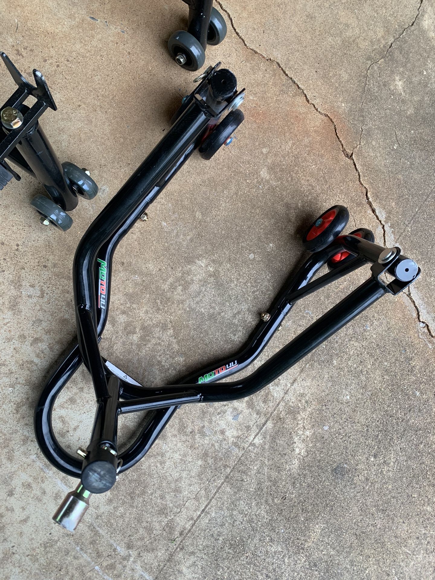 Front And Rear Stands