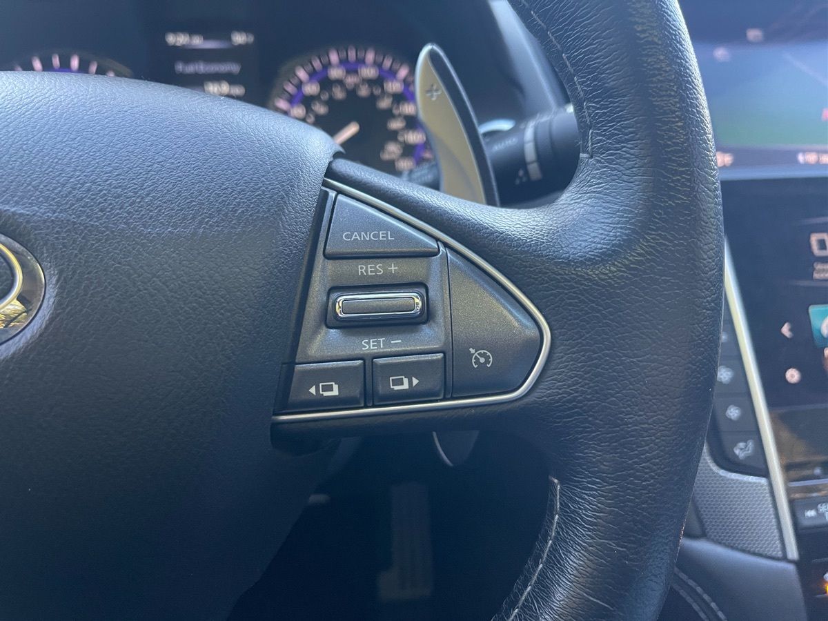 2017 INFINITI Q50