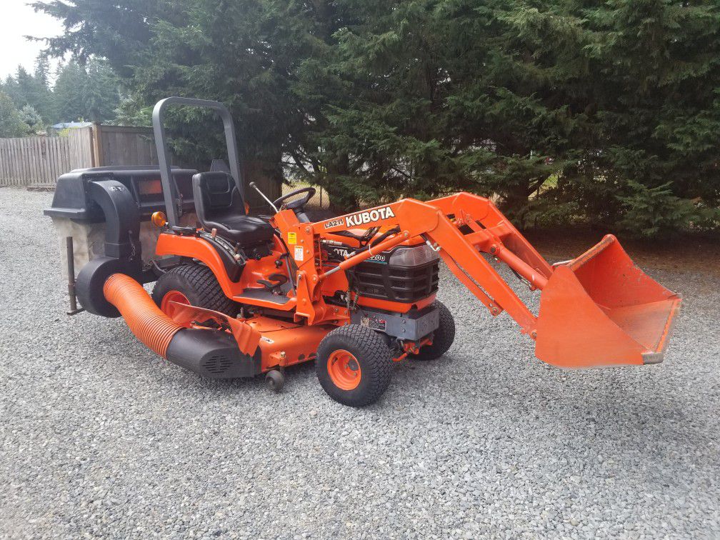 Kubota Bx2200 Wloader Mower And Bagger For Sale In Tacoma Wa Offerup