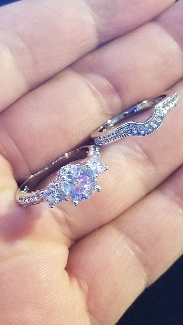 Gorgeous Women's Round Cut Wedding Engagement Promises Ring Sets Size 7