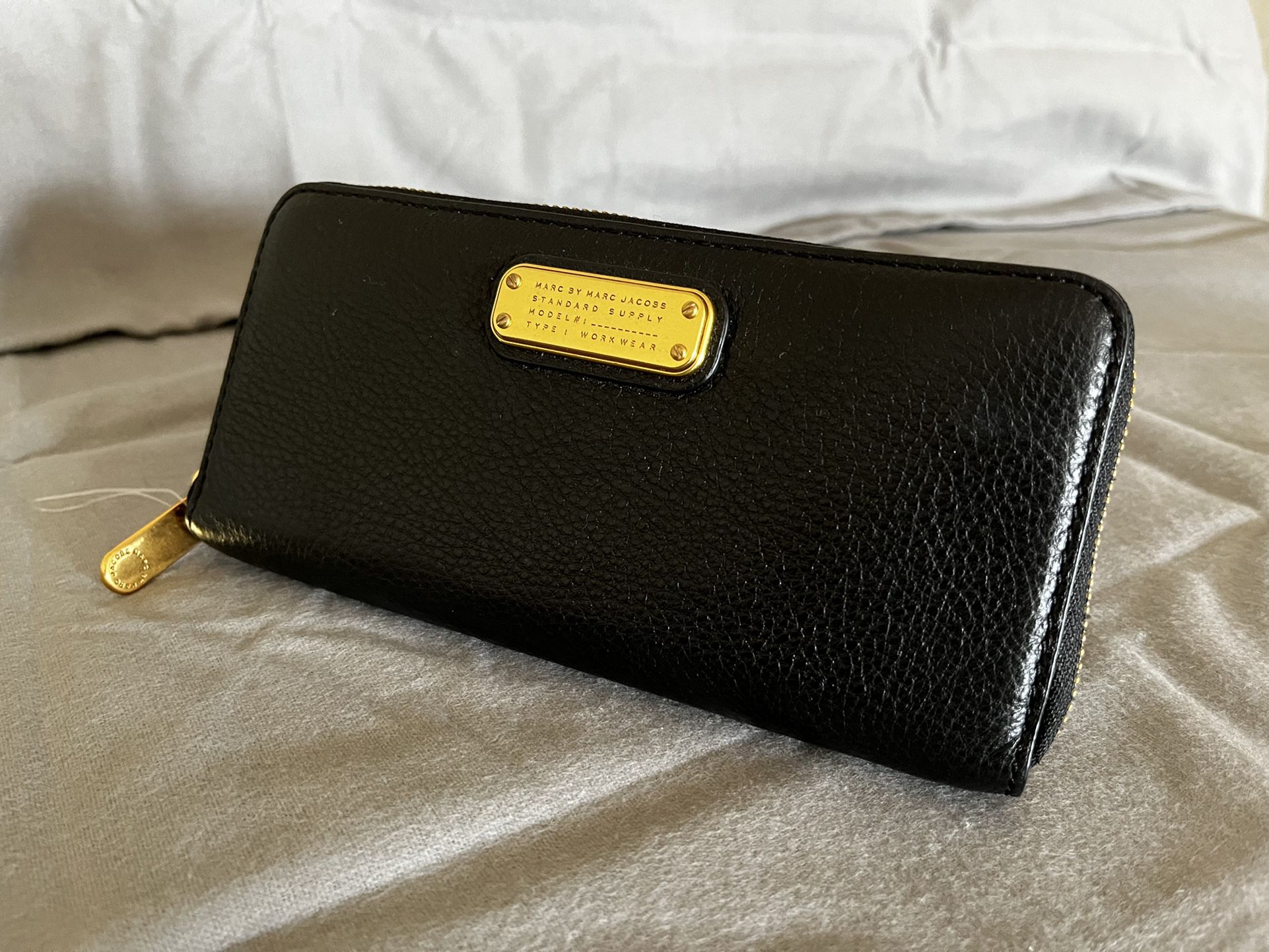 New Marc Jacobs Wallet 