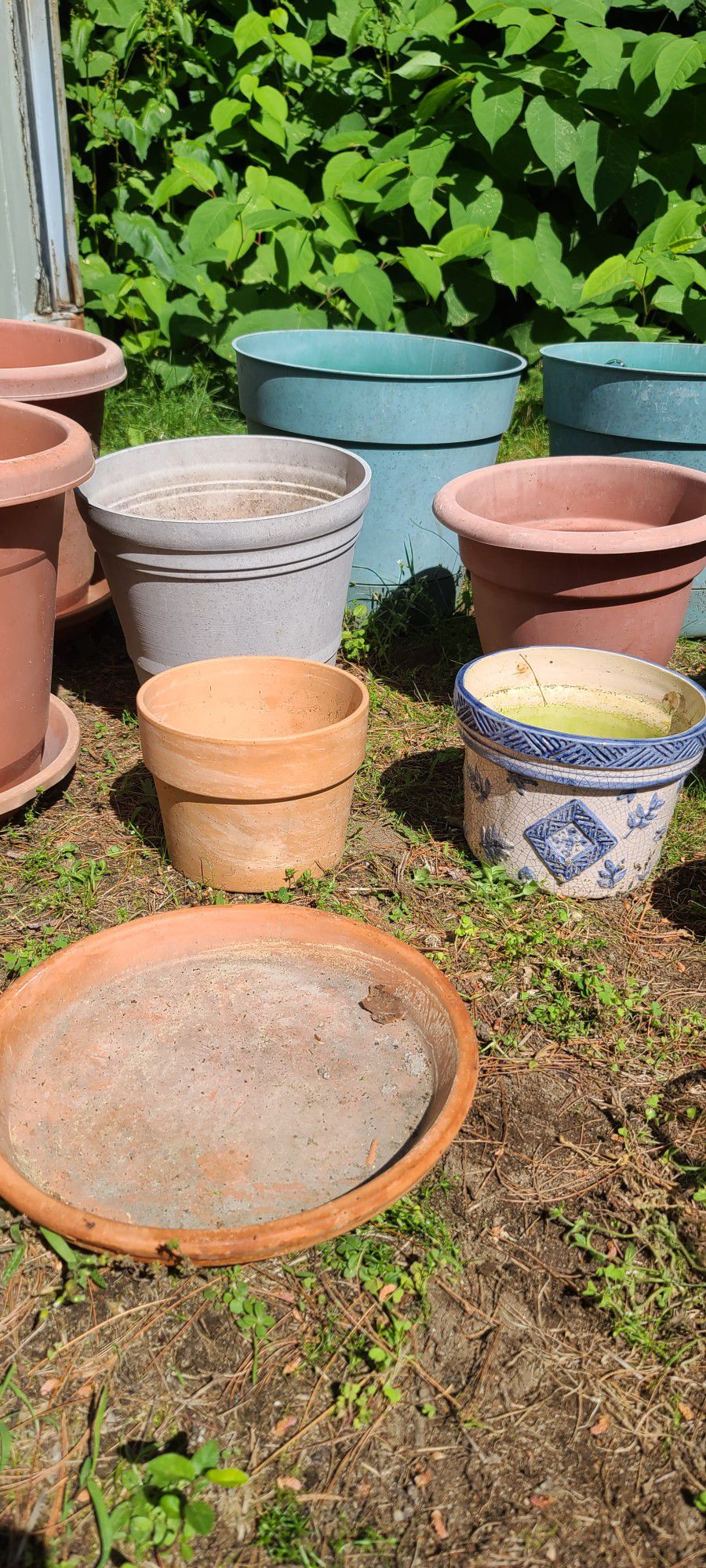 Garden Pots Plastic,  Terra Cotta, Ceramic,  Foam 