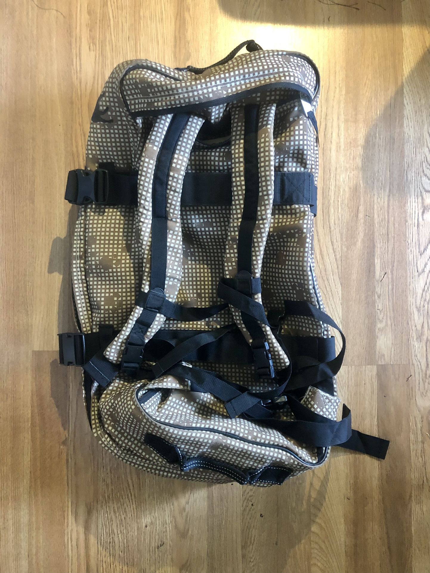 Vintage Camo Stussy Huge Travel Bag W/ Backpack Straps