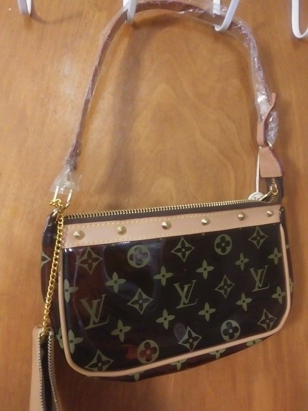 Nwt Cute Purse, 9 In X 5 3/4 In.
