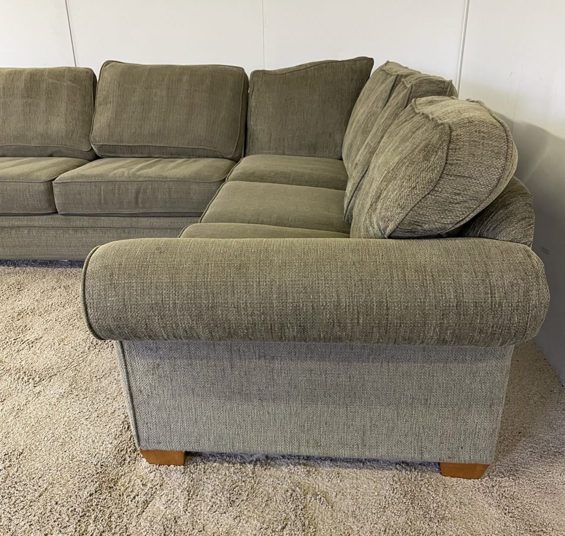 3 Piece Sectional Set FREE DELIVERY 