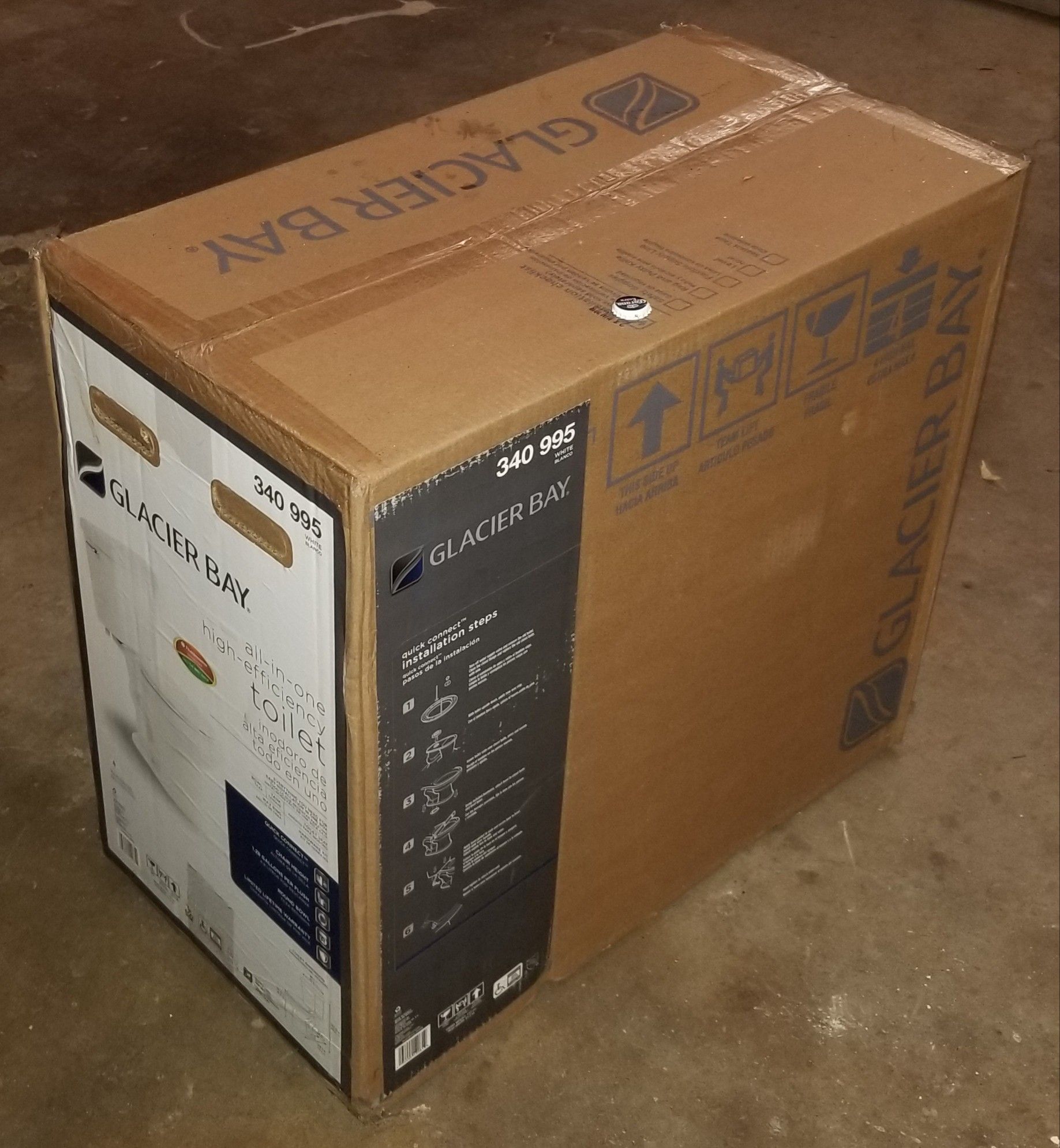 Glacier Bay 340995 Complete Toilet With Tank for Sale in Grand Prairie